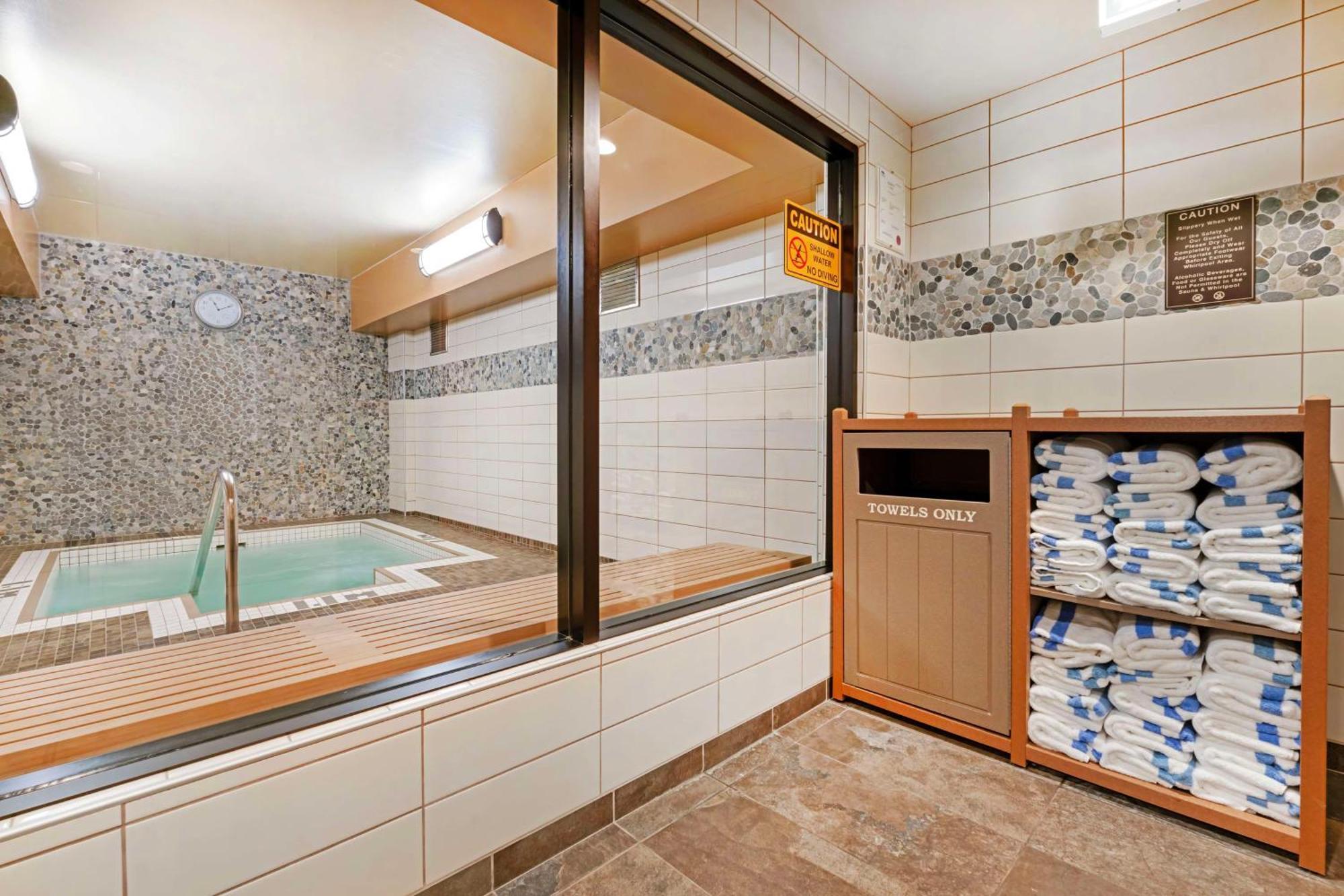 Best Western Plus Barclay Hotel Port Alberni Luaran gambar